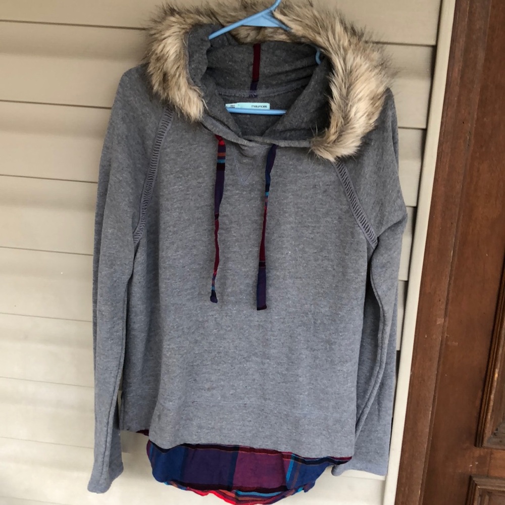 Maurice’s fur hooded sweatshirt